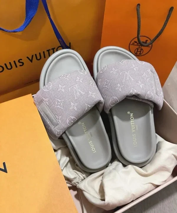 Louis Vuitton Monogram Pool Pillow Flat Comfort Mule